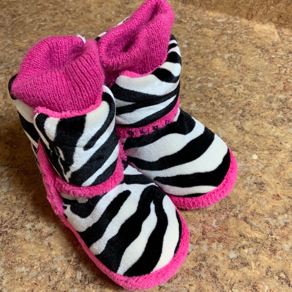Blazin’ Roxy Toddler slippers boots shoes size 2 - Picture 4 of 7